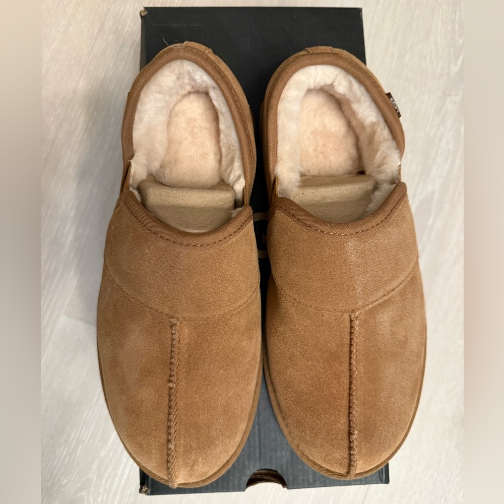 UGG M Leisure Slip-On in brown mens sz 10